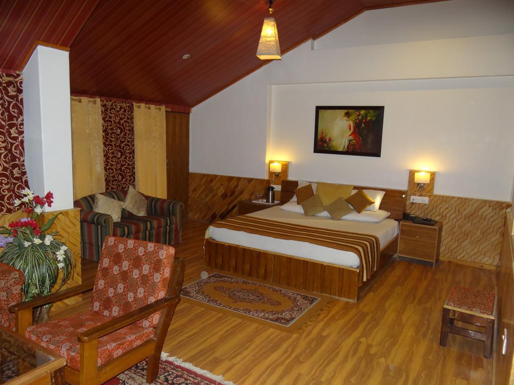 Hotel Natraj Manali Dharamshala Værelse billede