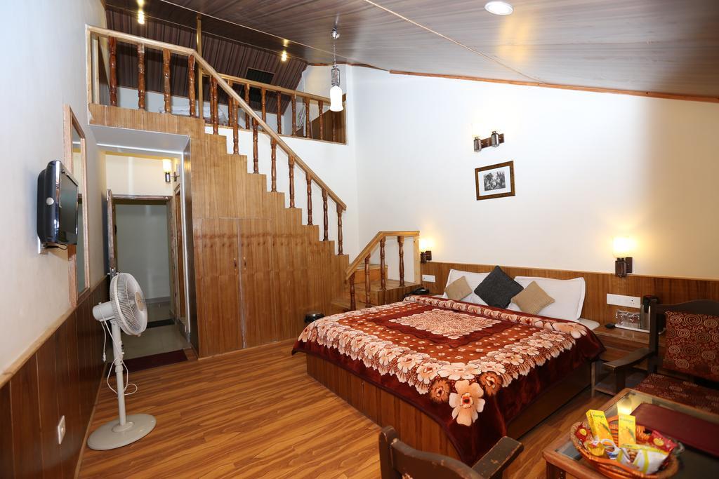 Hotel Natraj Manali Dharamshala Værelse billede