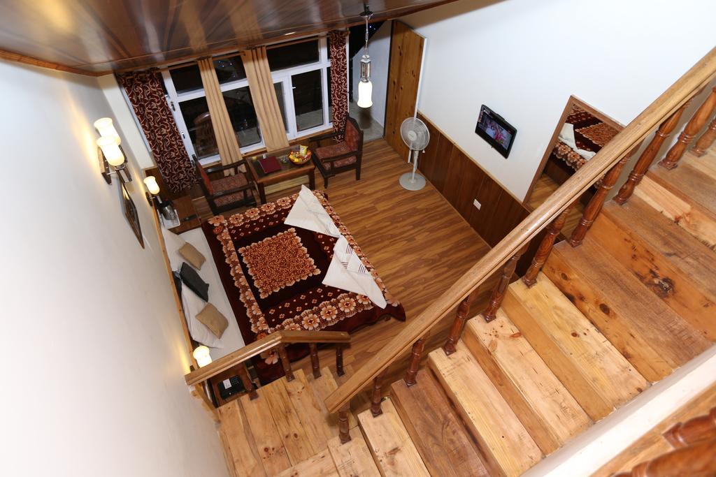 Hotel Natraj Manali Dharamshala Værelse billede